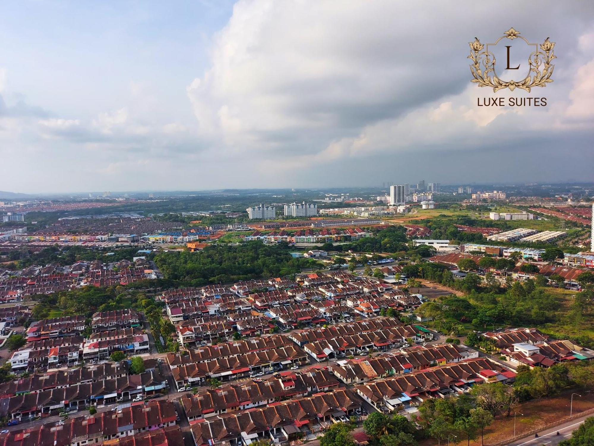 Luxe Suites At Skyloft Джохор-Бару Экстерьер фото